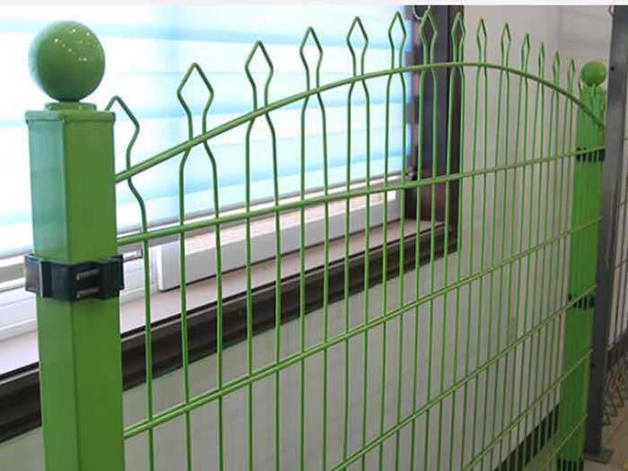 double wire mesh fence