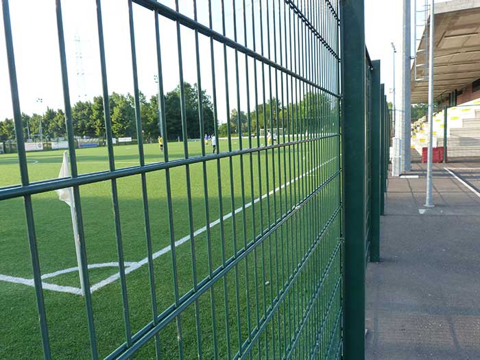 double wire mesh fence