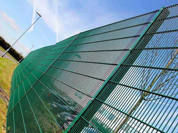 double wire mesh fence
